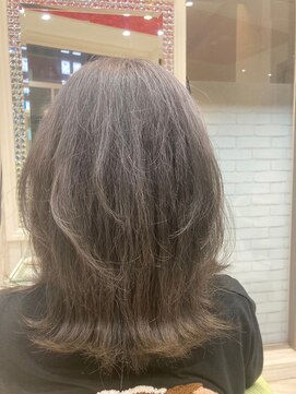 ビス リアン 川口店(Vis lien) 20代30代40代ダブルカラー透明感毛先パーマ肩ライン外ハネ