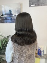 バイエイト 野並店(By Eight) 暗めオリーブ