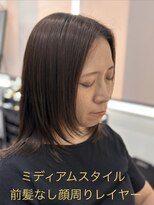 ルテマ(LTEMA)&nbsp;ミディアムカット、顔周りレイヤー