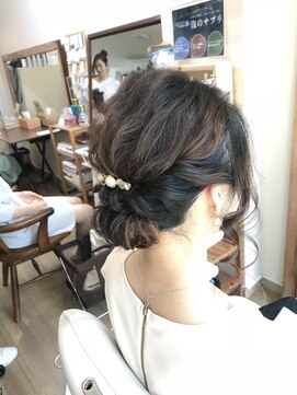 ロカット サロン(Roquat Salon) なみなみウェーブアレンジ【ヘアセット　立川/立川南/卒業式袴】