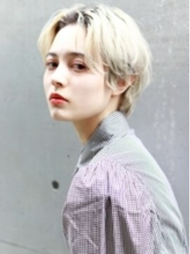 オーバーヘアー 高槻店(over hair) 【La fith】 ホワイトベージュ×ショート