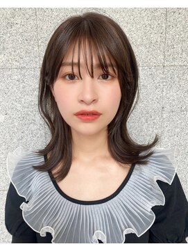 エマ ギンザ(EMMA GINZA) 愛されレイヤーミディアムヘア　ラベンダーベージュ