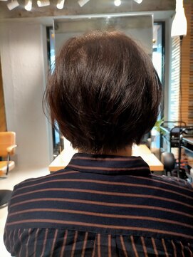 デラハイダウェイ(DELA HIDEAWAY) 柔らかく細い髪もボリュームあるフェミニンショート