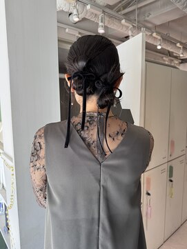 ムーム(Momb) お呼ばれアレンジ