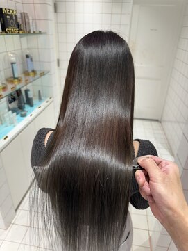 ロンドルーチェ 心斎橋(Lond luce) ダークアッシュ/ミディアムレイヤーカット［髪質改善/縮毛矯正］