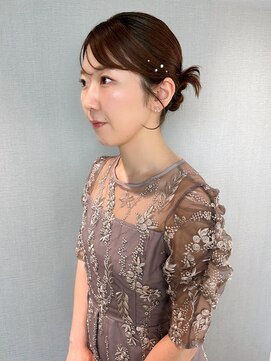 アム(amu) カチモリヘア/パールアレンジ/タイトヘア/シースルーバング