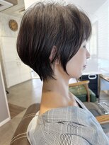 ヨル(Jor) タイトなくびれショート