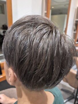 カミユウ ヘア アンド スパ(kamiyu hair&spa) プラチナグレー