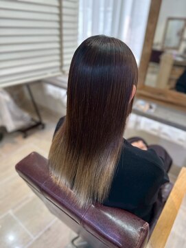 ラウラアンドロー(LAURA&RO) ナチュラルロング髪質改善縮毛矯正/塚口/美髪専門ダメージレス