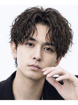 シーカー(SEEKER) 縦落ちスパイラルセンターパート