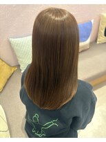 メルク ユニ(merc.uni) 柔らかく透けるグレージュベージュで上品なツヤ髪に◎0317