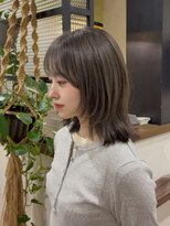 サク(Sac.)&nbsp;レイヤーカット　ハッシュカット　顔周りカット