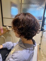 ニルス(nils)&nbsp;カーリーショートボブ