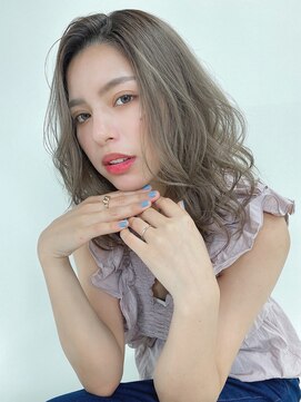 ルービック 京橋(Rubik's) 大人かわいいフェザーバング_透明感グレージュ