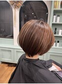丸みがかわいい大人ショートボブ
