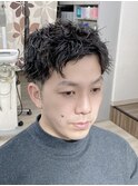 メンズショートアップバング刈り上げツイストスパイラルパーマ