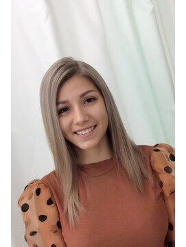 アウ美容室(au) ハイトーンベージュカラー