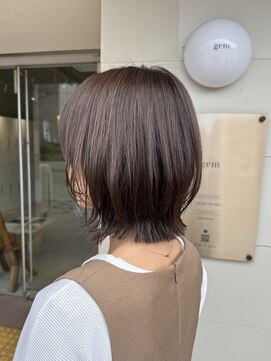 ジェムバイアルテフィーチェ(gem by artefice) パツっとくびれボブ