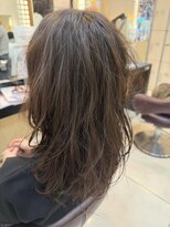 カール 鶴川店(K:R) レイヤーロング美髪くびれワンカールシルキーベージュ