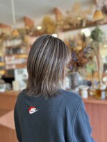 スタジオフィット(STUDIO FITTO)&nbsp;★ハイライトカラー（グレージュ）ミディアムヘア★