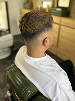 ブル(BULL)の写真/【初回限定クーポンあり】ホワイトメッシュカラーやパーマがお手頃価格で!毎月のメンテナンスも◎