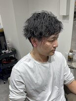 アムドット(Amu.)&nbsp;マッシュセンターパートツイストパーマスパイラルパーマメンズ