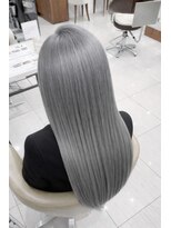 プログレス つくば店(PROGRESS by ヂェムクローバーヘアー)&nbsp;「ブリーチカラー｜艶シルバーグレージュ」