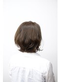 イルミナオーシャンの動きあるボブスタイル。