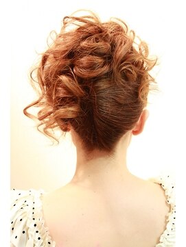 ヘアサロンエムフィス 池袋東口(HAIR SALON M Fe's) 【2016】パーティーにオススメ☆サイドアップ♪