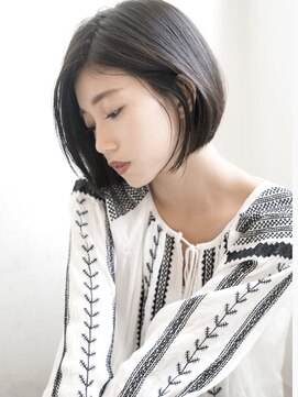 トッカ ヘアアンドトリートメント 難波店 前下がりマッシュショート