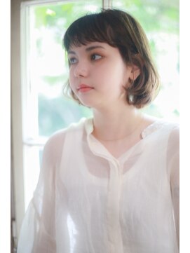 コム(com by neolive) ふんわりアゴラインボブ　3