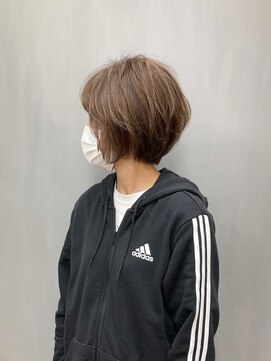 トップヘアー 玉島店(TOP HAIR) 前髪パッツンふわふわショート _ シークレットハイライト