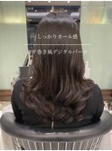 tomo レイヤーたっぷり髪質改善コテ巻き風酸性デジタルパーマ