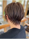 カットカラーショートボブ大人可愛いナチュラル襟足エアリー
