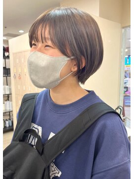 ソソ(soso) 【soso 伊勢田】丸みショート×ブラウンカラー【横浜/ブリーチ】