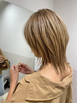 サロウィン 那覇店(SALOWIN) ミルクティーベージュクラゲヘアーくびれヘアーペールベージュ