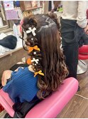 『ツインハーフお団子編みおろし♪リボン＆パール散らばせ添え♪
