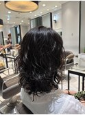 結べる長さのミディアムレイヤーパーマ　(銀座)