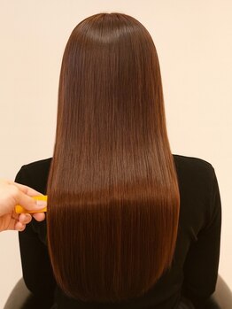 イロ(iro)の写真/NEW OPEN！大人女性の白髪ぼかしと髪質改善で艶髪美人