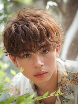 オーシャントーキョー サニー 原宿(OCEAN TOKYO Sunny)&nbsp;フェザーパーマセンターパートニュアンスパーマ韓国マッシュ黒髪