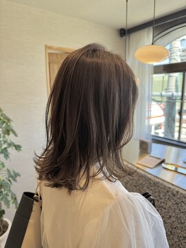 トゥーリ 大野城下大利店(tuuli) 20・30・40代に似合う。大人のためのナチュラルグレージュミディ