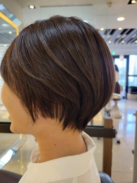 スタイル 成城学園前(STYLE) 丸み×くびれで“首が細く見える”大人ショート