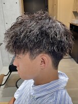 ブルニール 中崎町(BLEUNIR) ツイストスパイラル ツーブロック 無造作 マッシュ