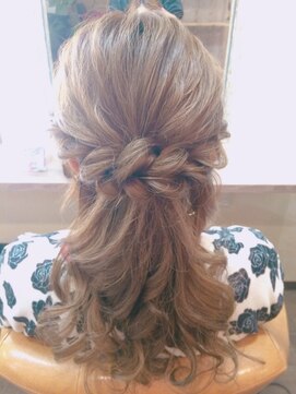 マジックマッシュ(Magic Mush) ナチュラルハーフアップ