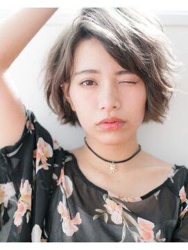 ハロン(HALON:) グレージュ×外ハネショート　＊外国人風◎＊