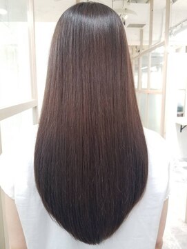 シェルビー 新宿(SHELBe) レッドブラウン×ストレート[新宿/髪質改善/ヘッドスパ]