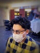 グッドマン バーバーショップ リョクチ(goodman barbar shop RYOKUCHI)&nbsp;パーマ七三分けバックスタイル