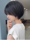 美髪にオトナかわいいホワイトグレージュネビージュショートボブ