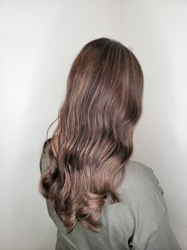 サネリ(Saneli) ハイライト/大人ブロンド