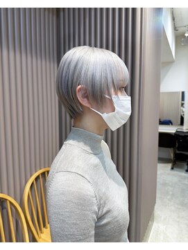 シンシェアサロン 原宿店(Qin shaire salon) ハイトーンショート ホワイトカラー 韓国ハイトーン